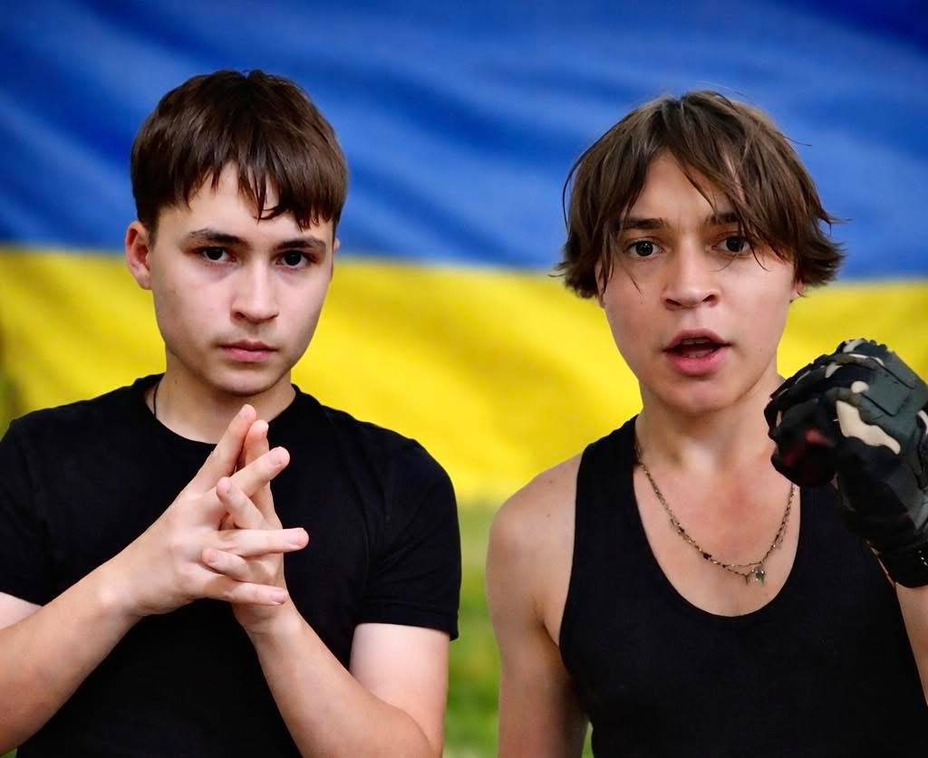 героїі наші