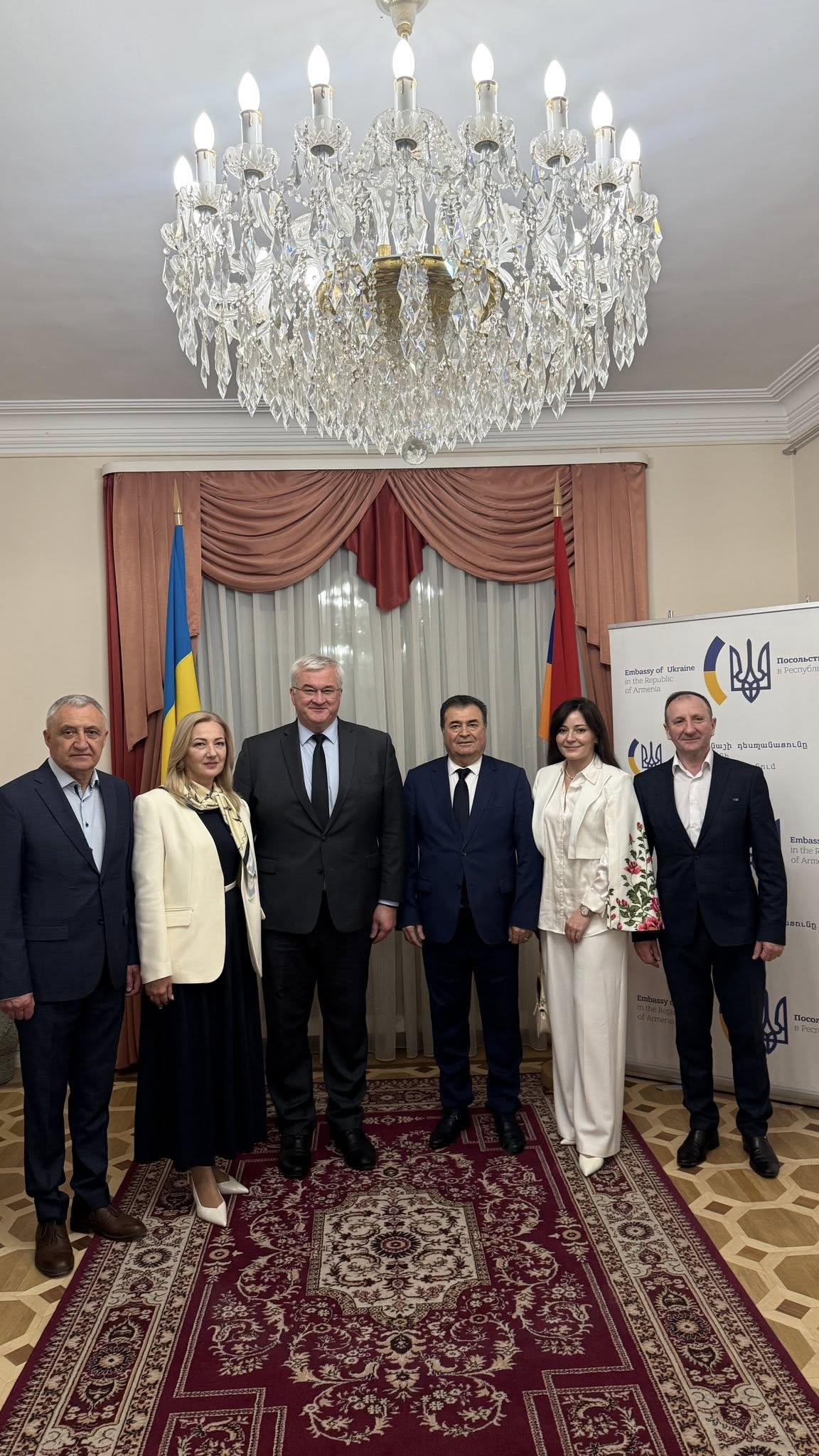 Міністр МЗС у Єревані